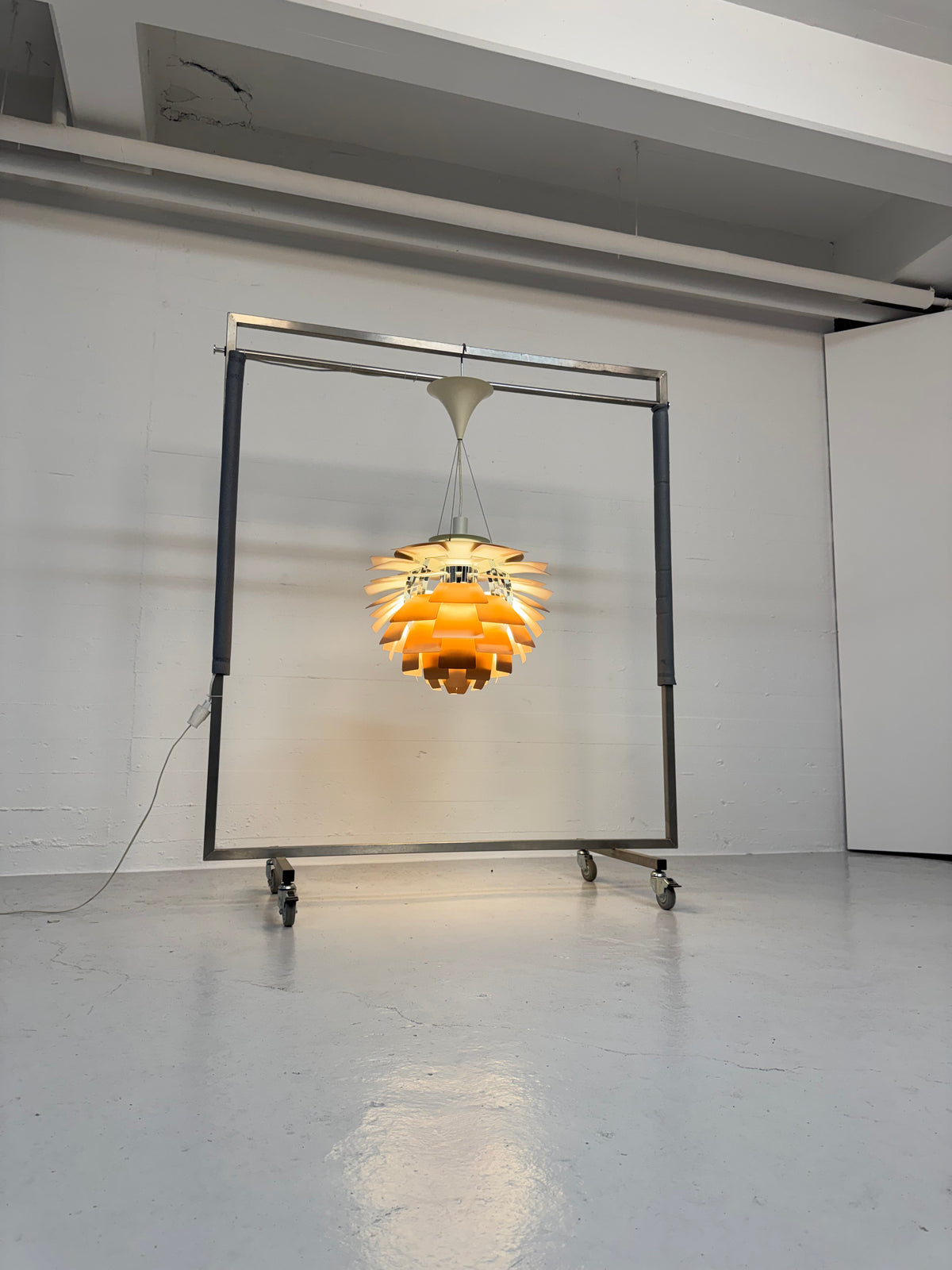 Ø60cm, Poul Henningsen ‘Koglen’ Louis Poulsen.