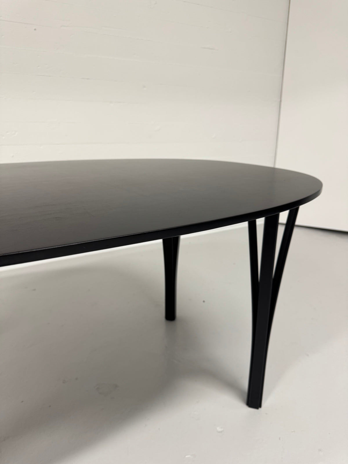 Piet Hein ‘Superellipse’ Fritz Hansen.