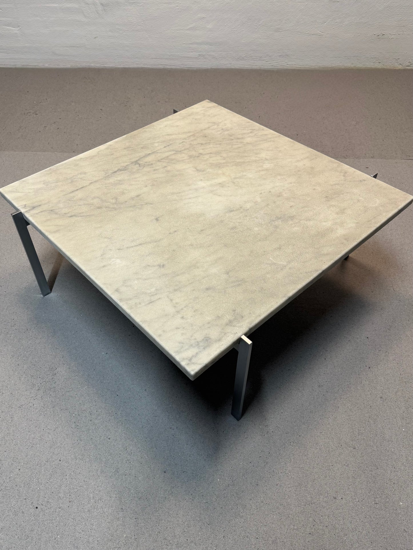 Poul Kjærholm ‘PK-61’ Fritz Hansen.