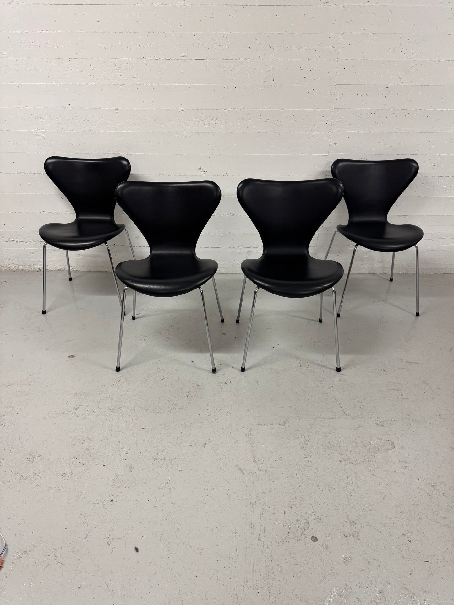Arne Jacobsen ‘Syveren/3107’ Fritz Hansen.