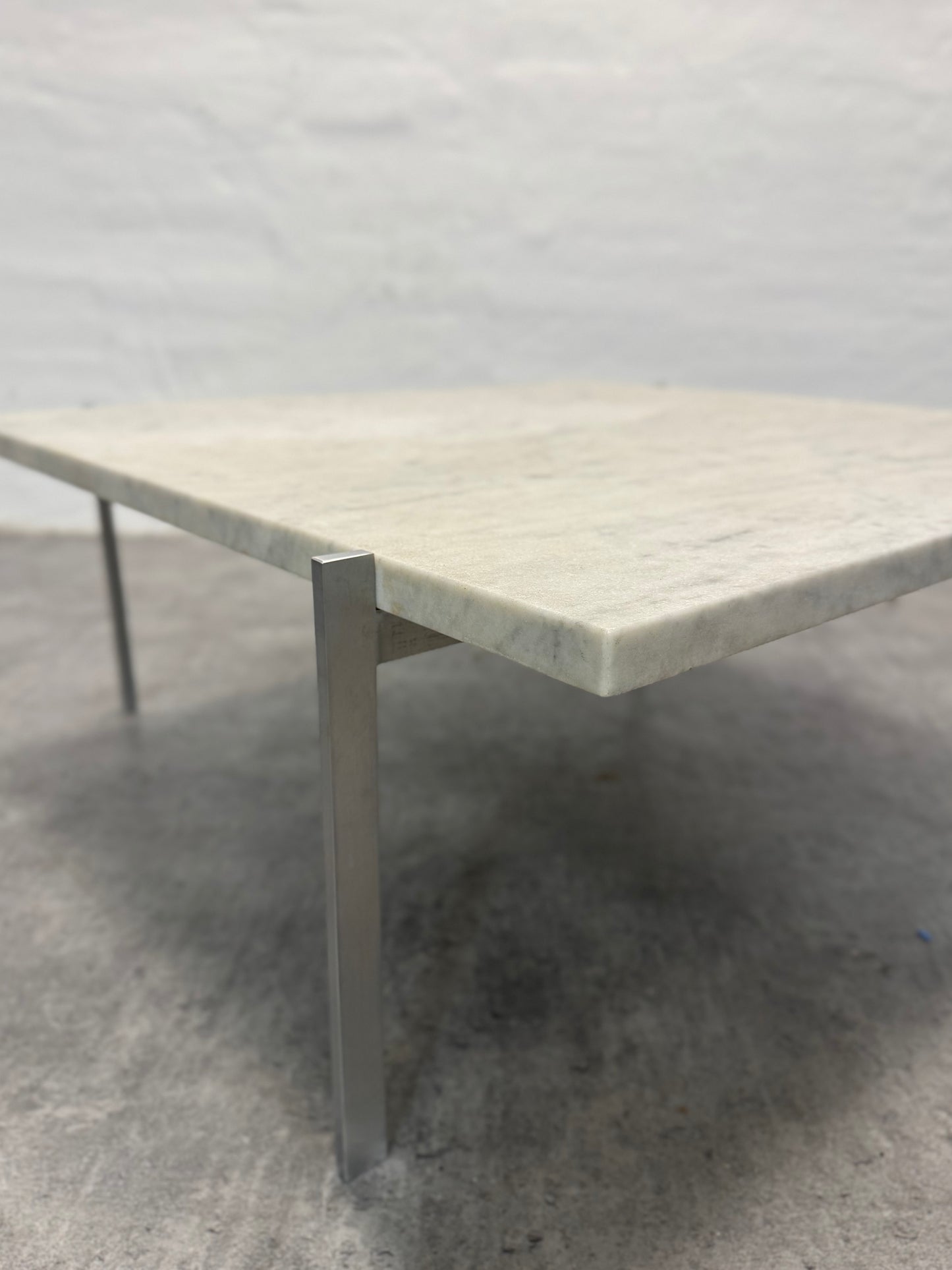 Poul Kjærholm ‘PK-61’ Fritz Hansen.