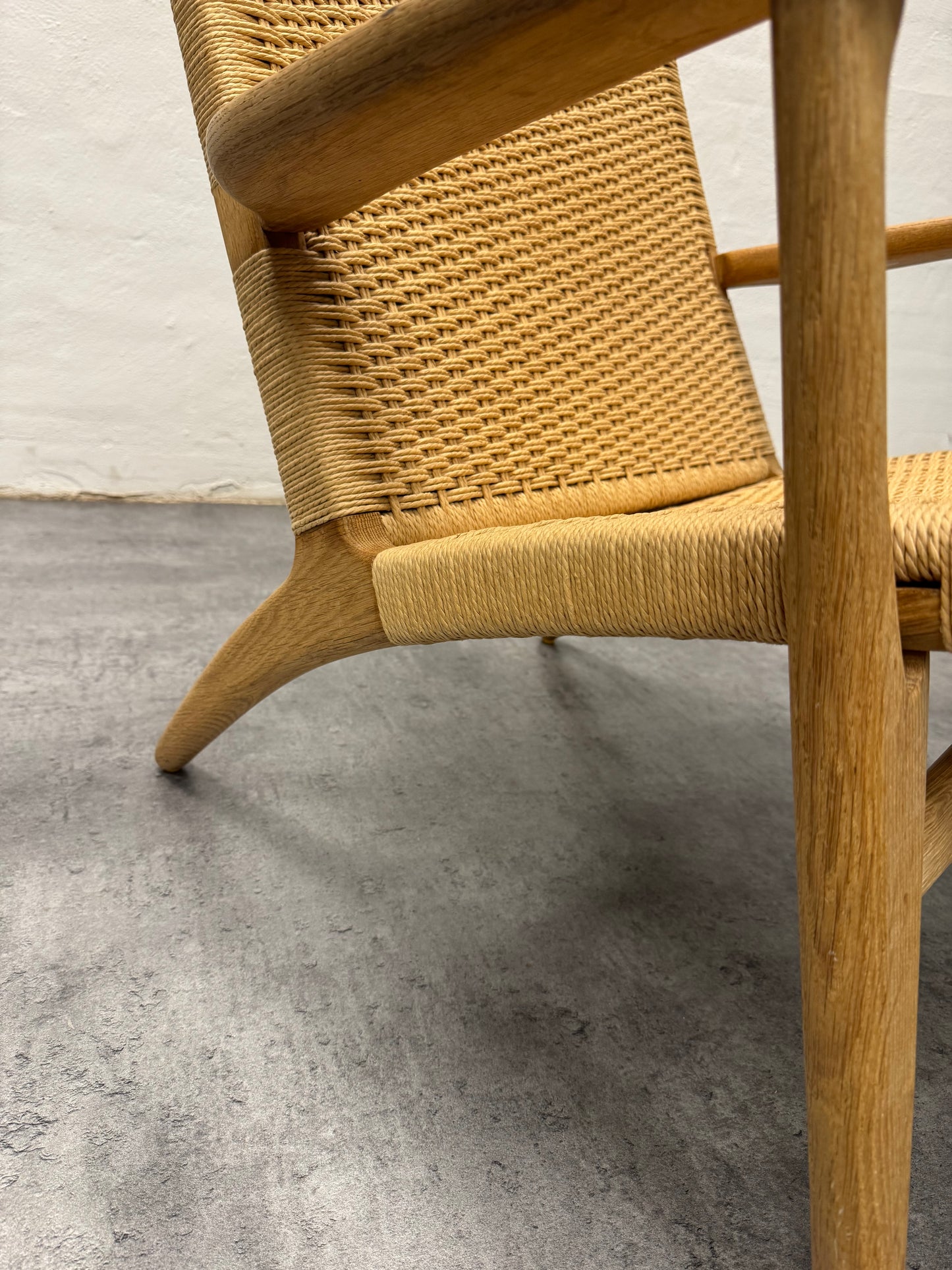 Hans J. Wegner ‘CH25’ egetræ.