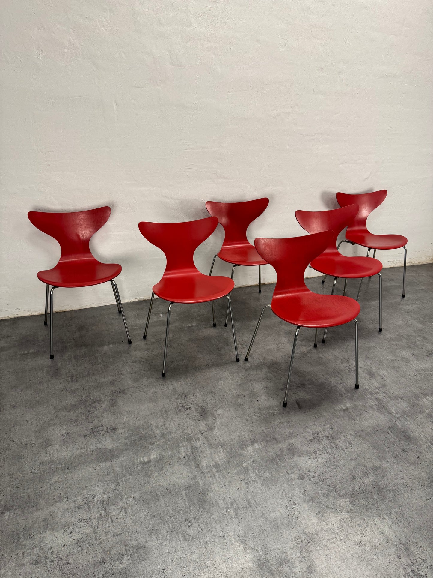 Sjælden, Arne Jacobsen ‘liljen/3109’ Fritz Hansen.