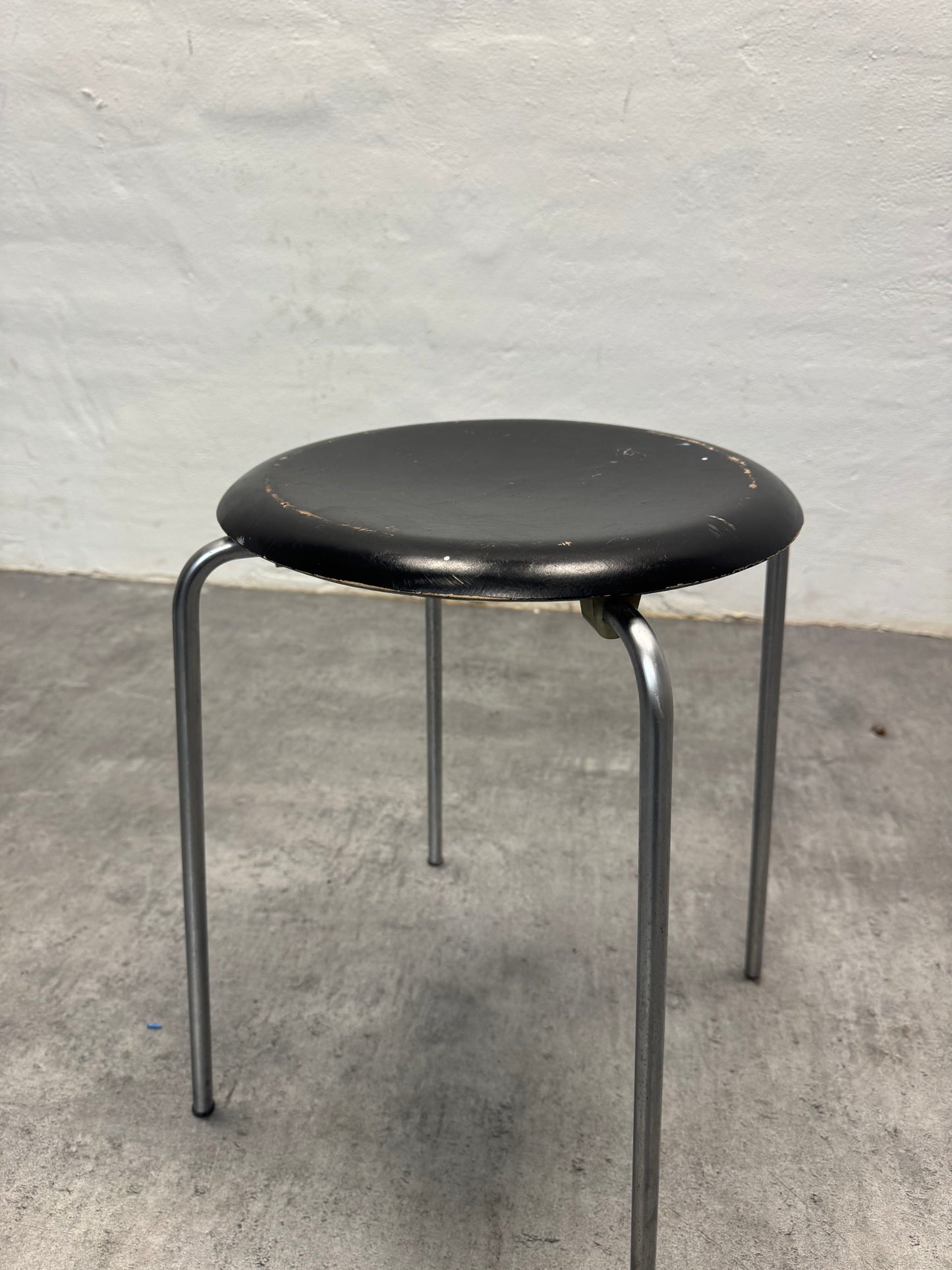 Arne Jacobsen ‘Dot’ Fritz Hansen.