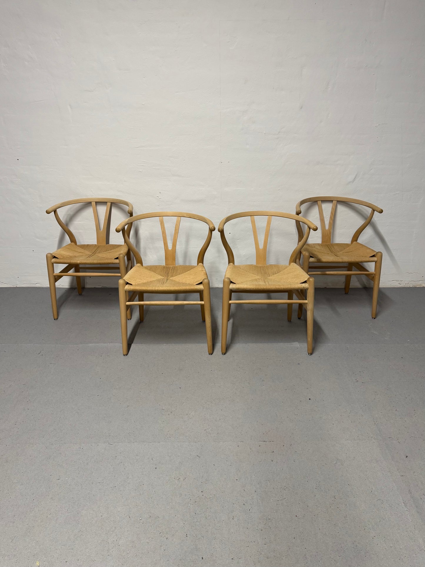 Hans J. Wegner ‘CH24’ ‘Y-stolen’ fremstillet hos Carl Hansen & Søn.