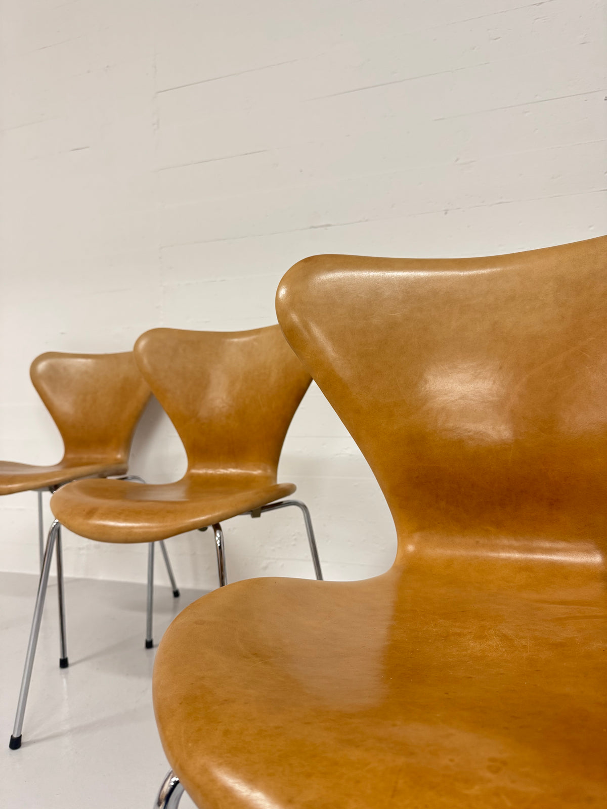 Arne Jacobsen ‘3107’ Fritz Hansen.