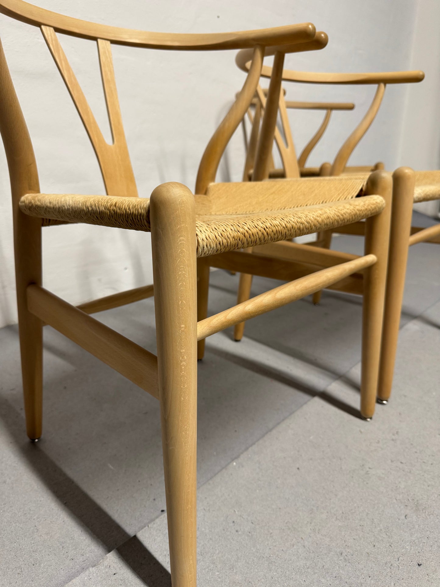 Hans J. Wegner ‘CH24’ ‘Y-stolen’ fremstillet hos Carl Hansen & Søn.