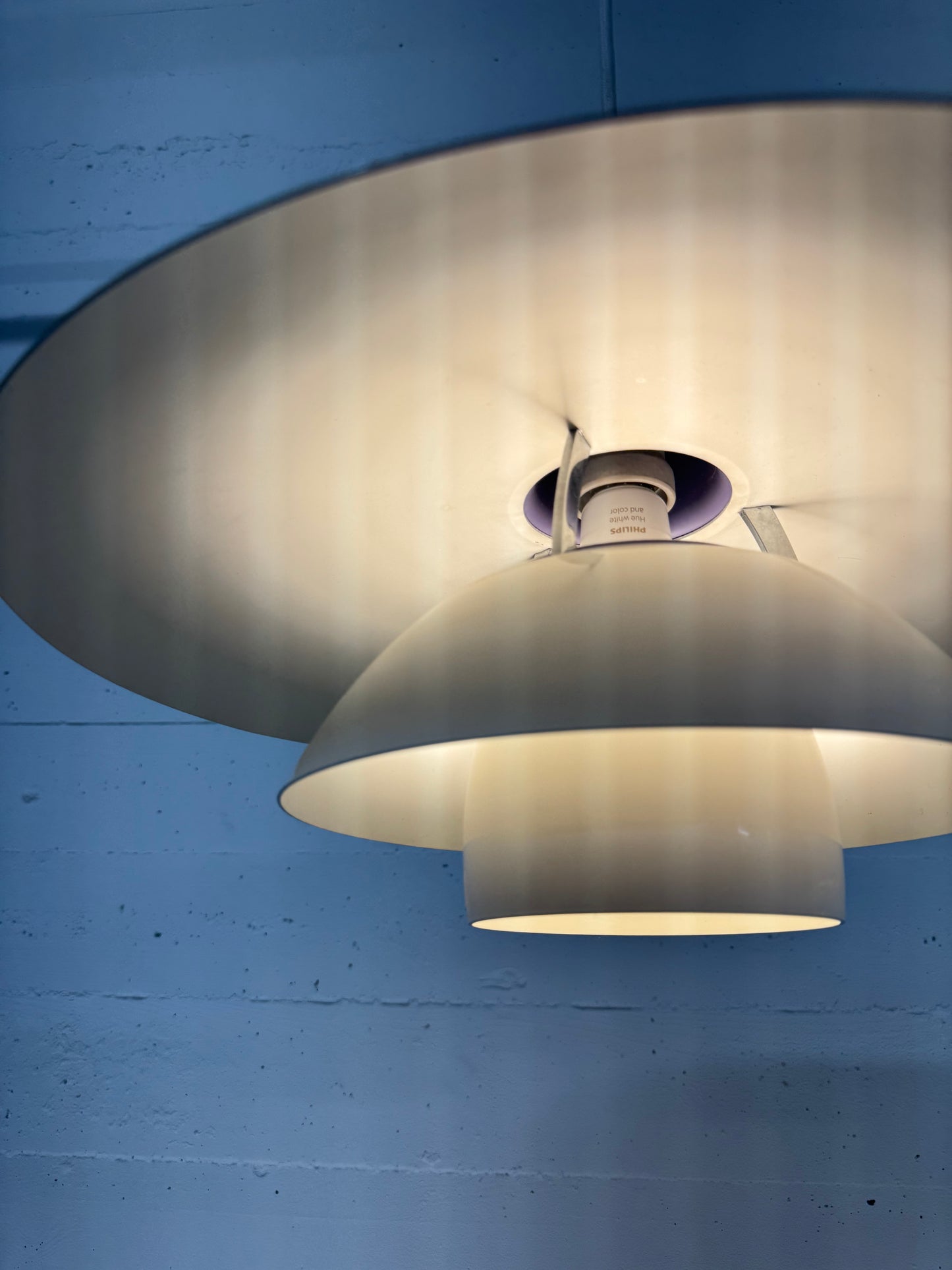 Poul Henningsen, “PH 4 1/2 4” Louis Poulsen.