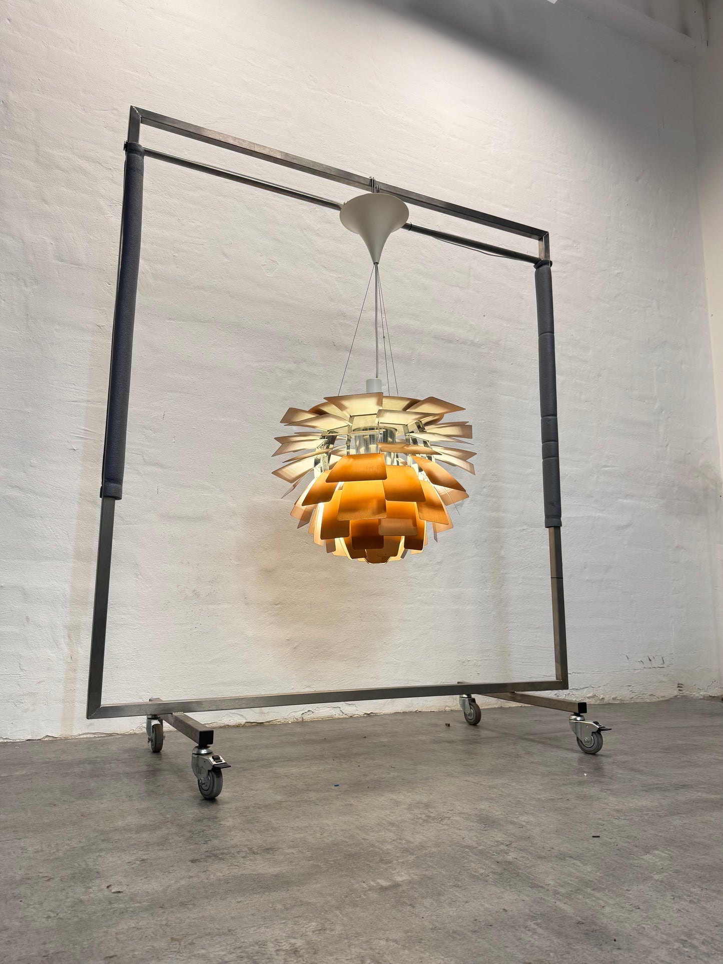 Poul Henningsen “Koglen” Louis Poulsen – Ø60 cm i kobber.