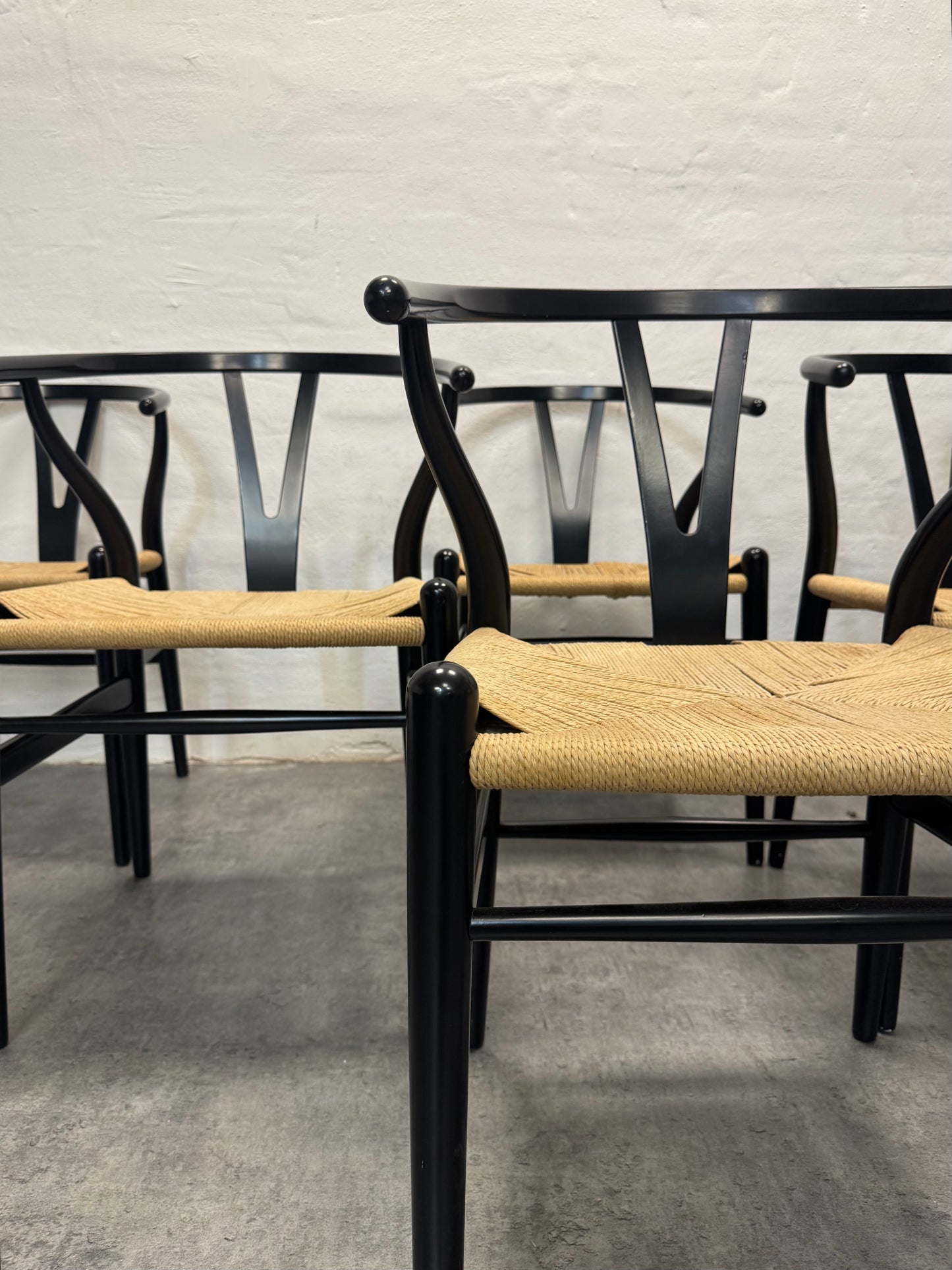 Hans J. Wegner ‘CH-24’ Carl Hansen & Søn.