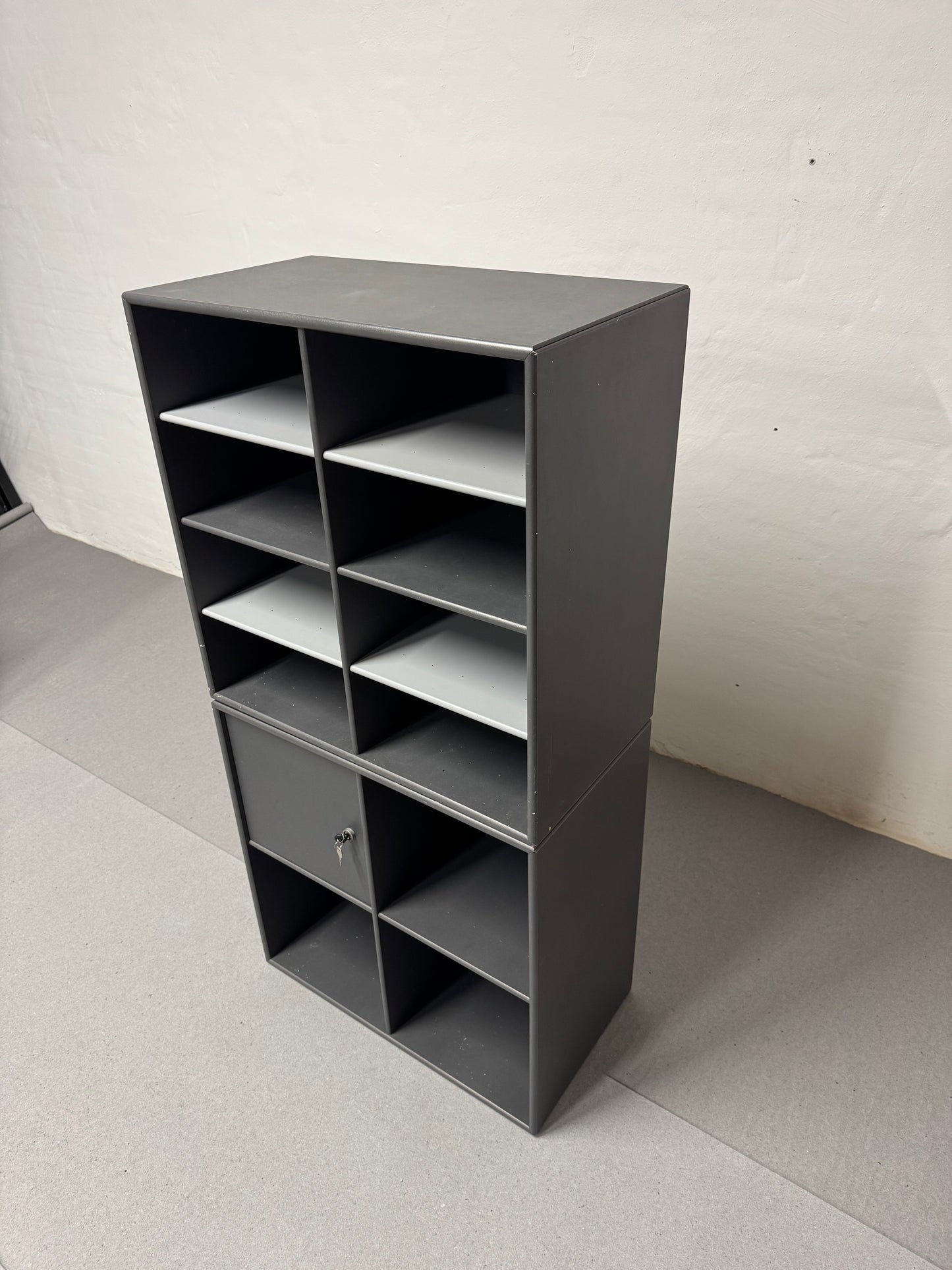 Peter J. Lassen, Montana reolmoduler.