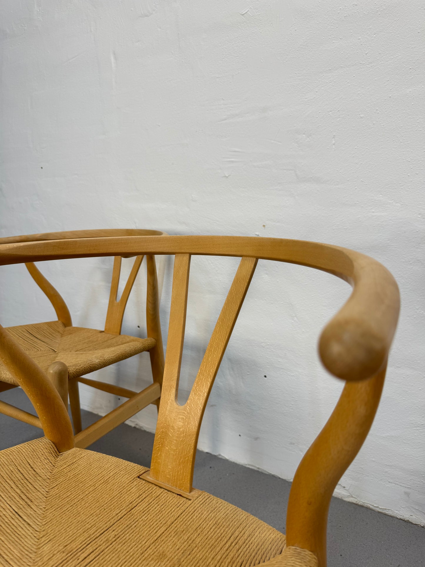 Hans J. Wegner ‘CH24’ ‘Y-stolen’ fremstillet hos Carl Hansen & Søn.