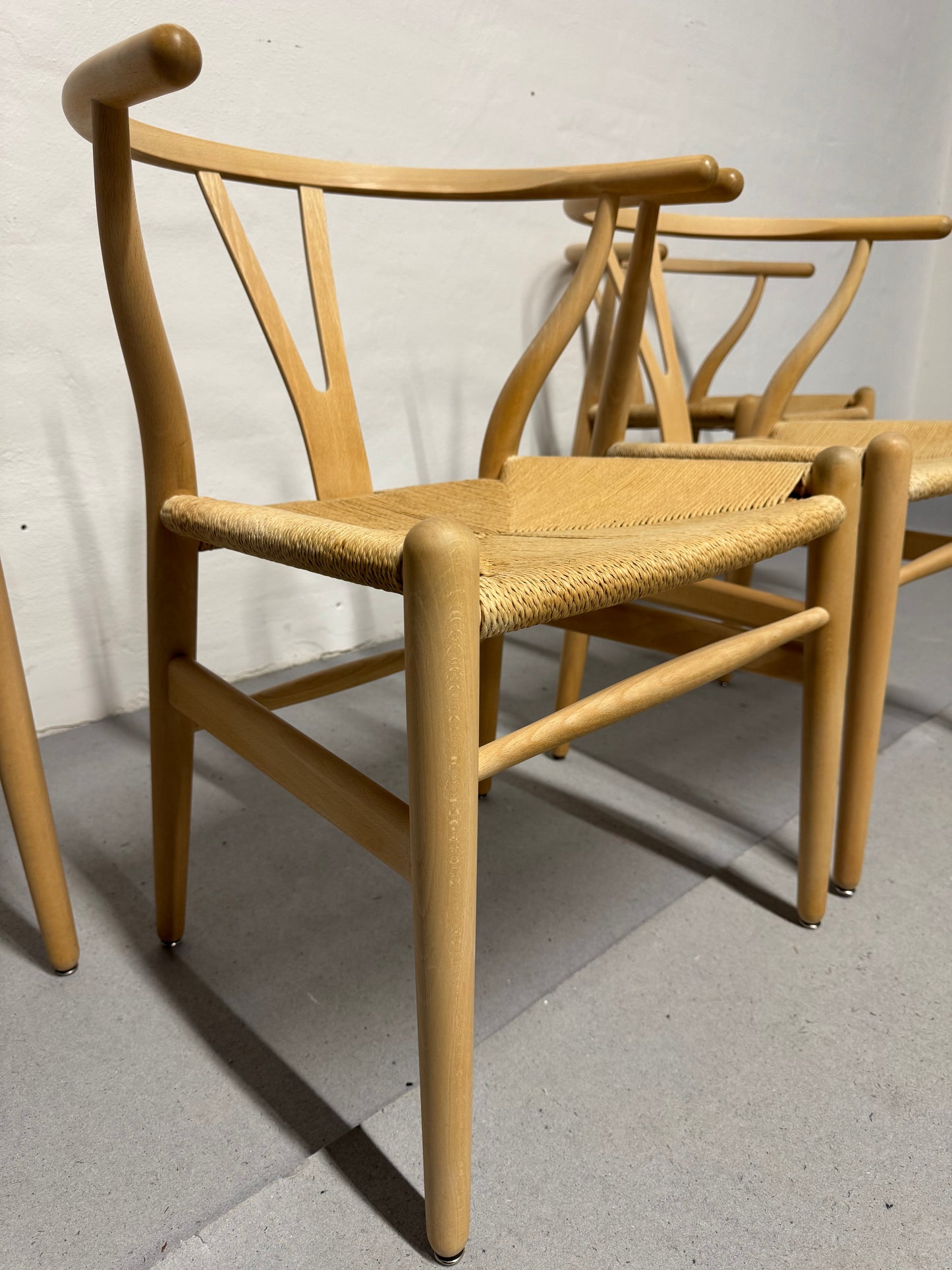 Hans J. Wegner ‘CH24’ ‘Y-stolen’ fremstillet hos Carl Hansen & Søn.