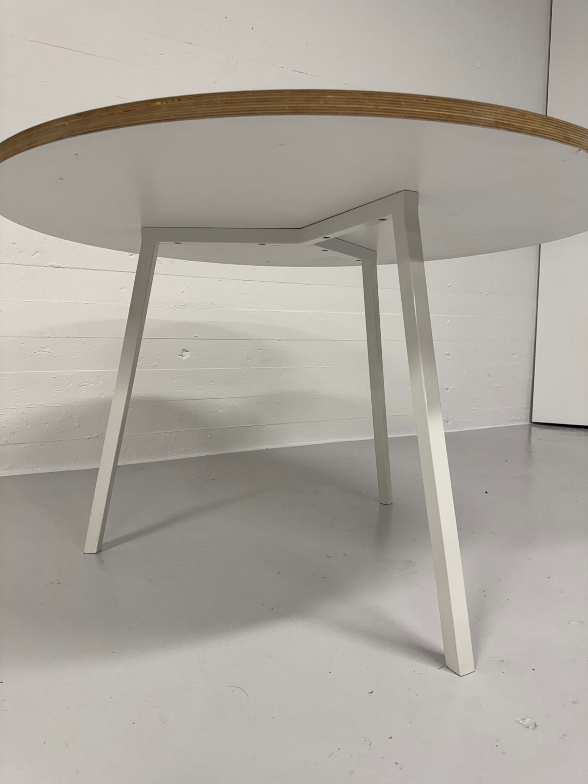 Leif Jørgensen ‘Loop Stand’ HAY.