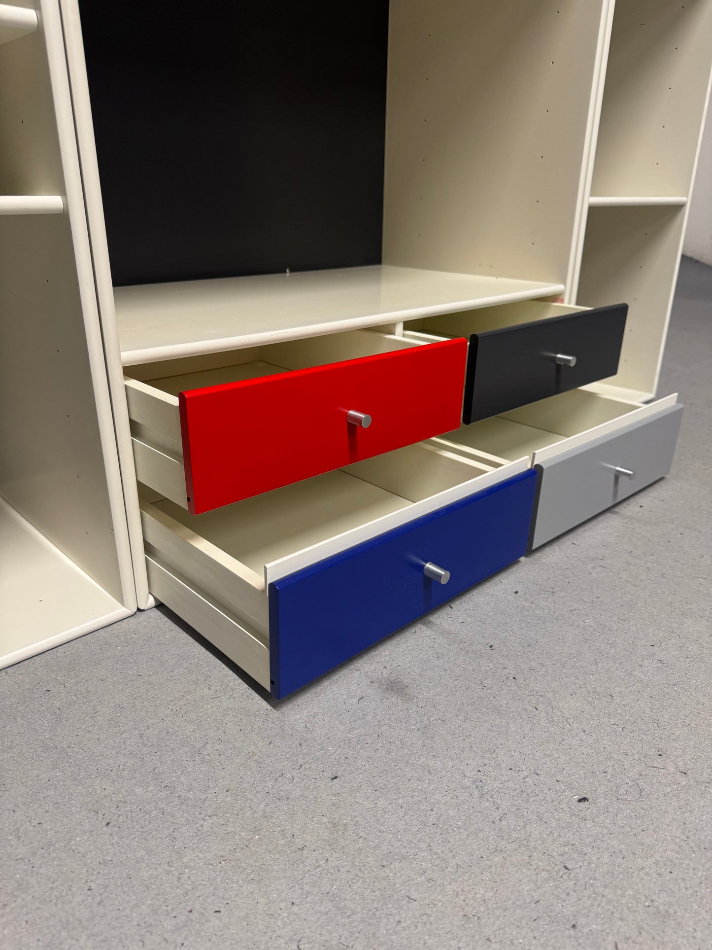 Peter J. Lassen, Montana reolmoduler.