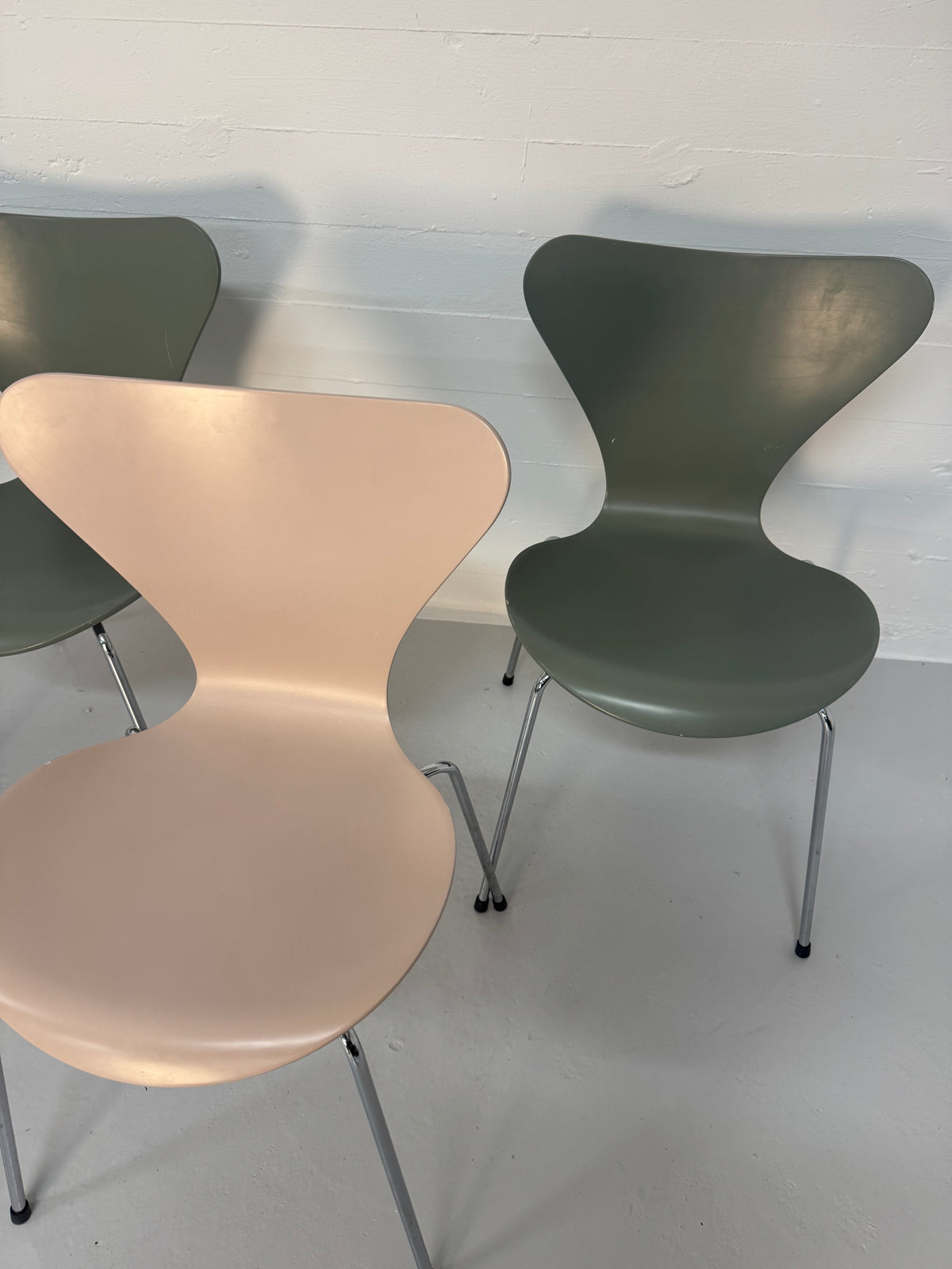 Arne Jacobsen ‘3107’ Fritz Hansen.