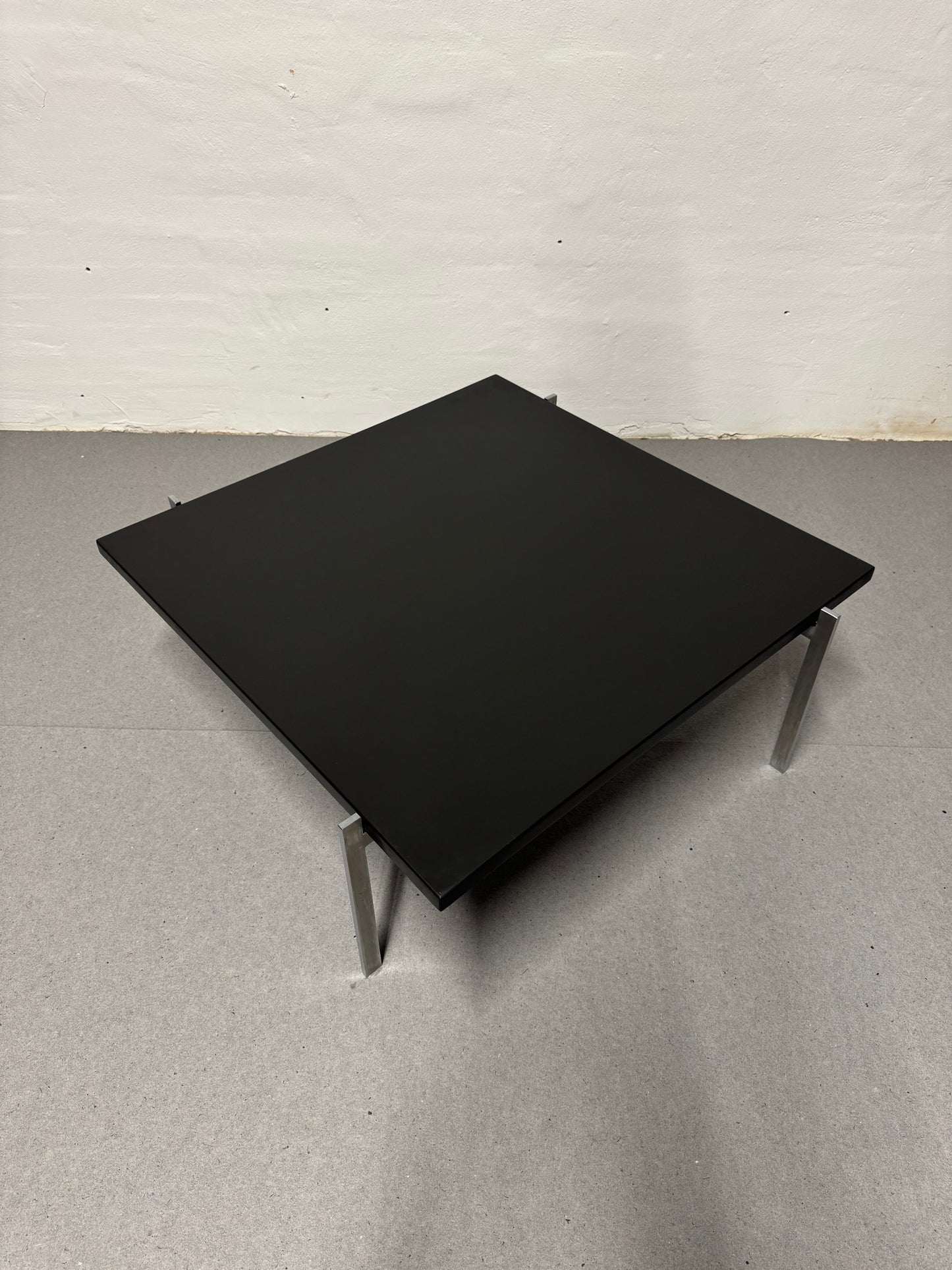 Poul Kjærholm ‘PK-61’ Fritz Hansen.