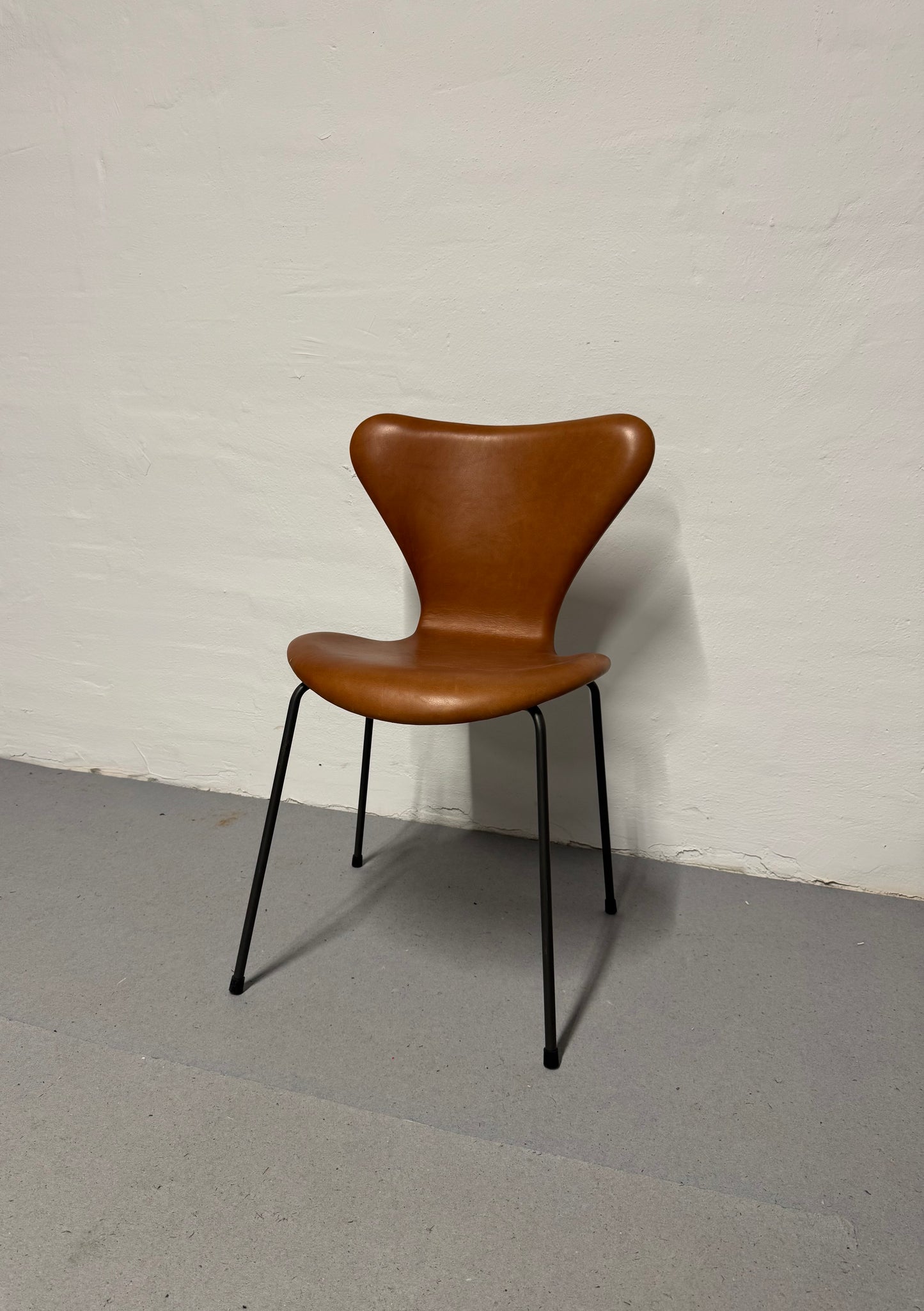 Arne Jacobsen ‘Syveren/3107’ Fritz Hansen.