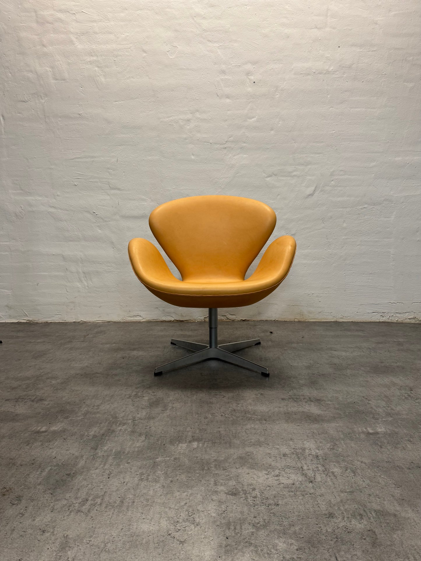 ORIGINAL POLSTRING Arne Jacobsen ‘Svanen’ Fritz Hansen - 2023.