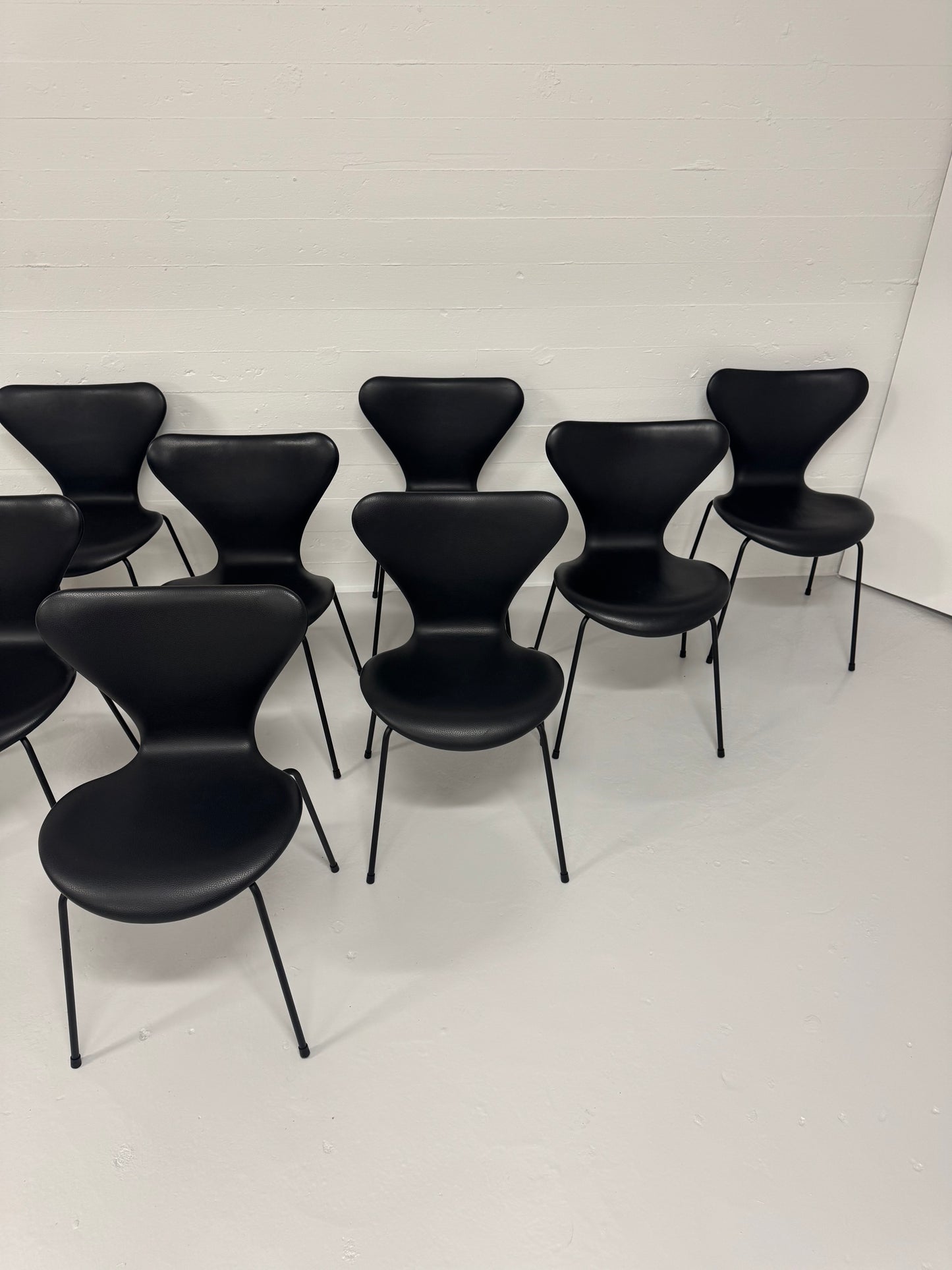 Arne Jacobsen ‘3107’ Fritz Hansen.