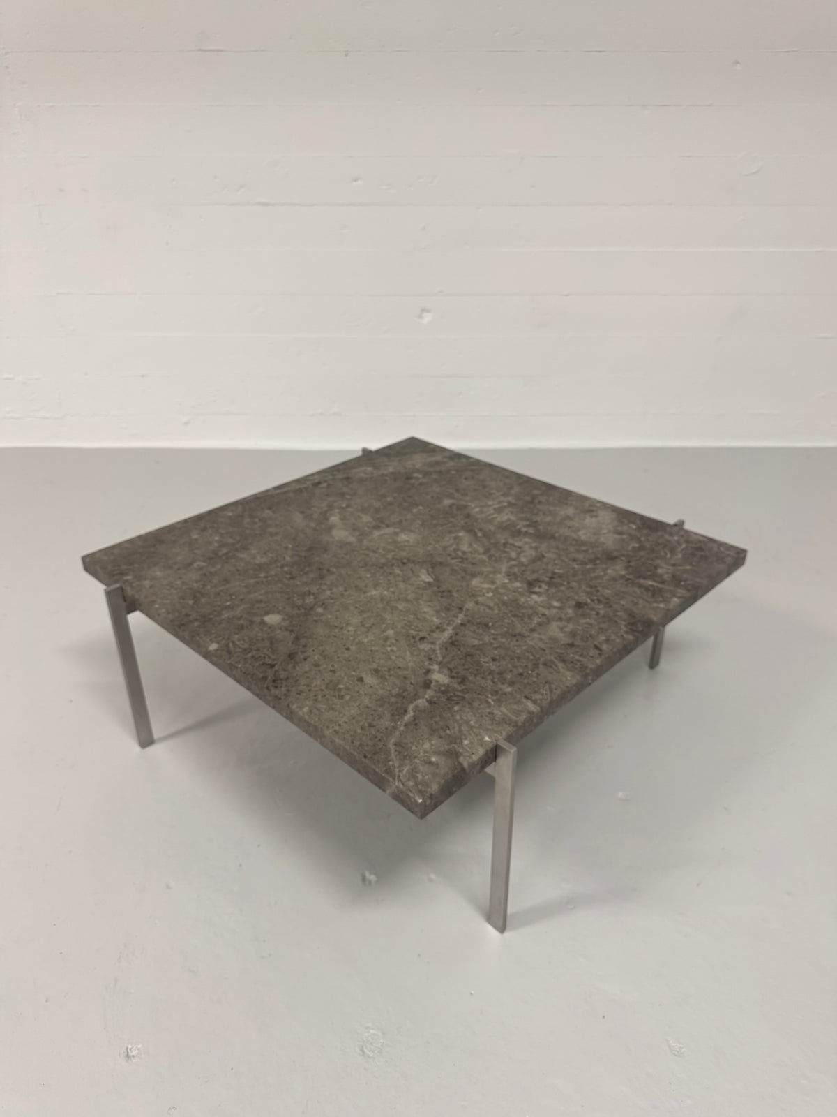 Poul Kjærholm ‘PK-61’ Fritz Hansen.