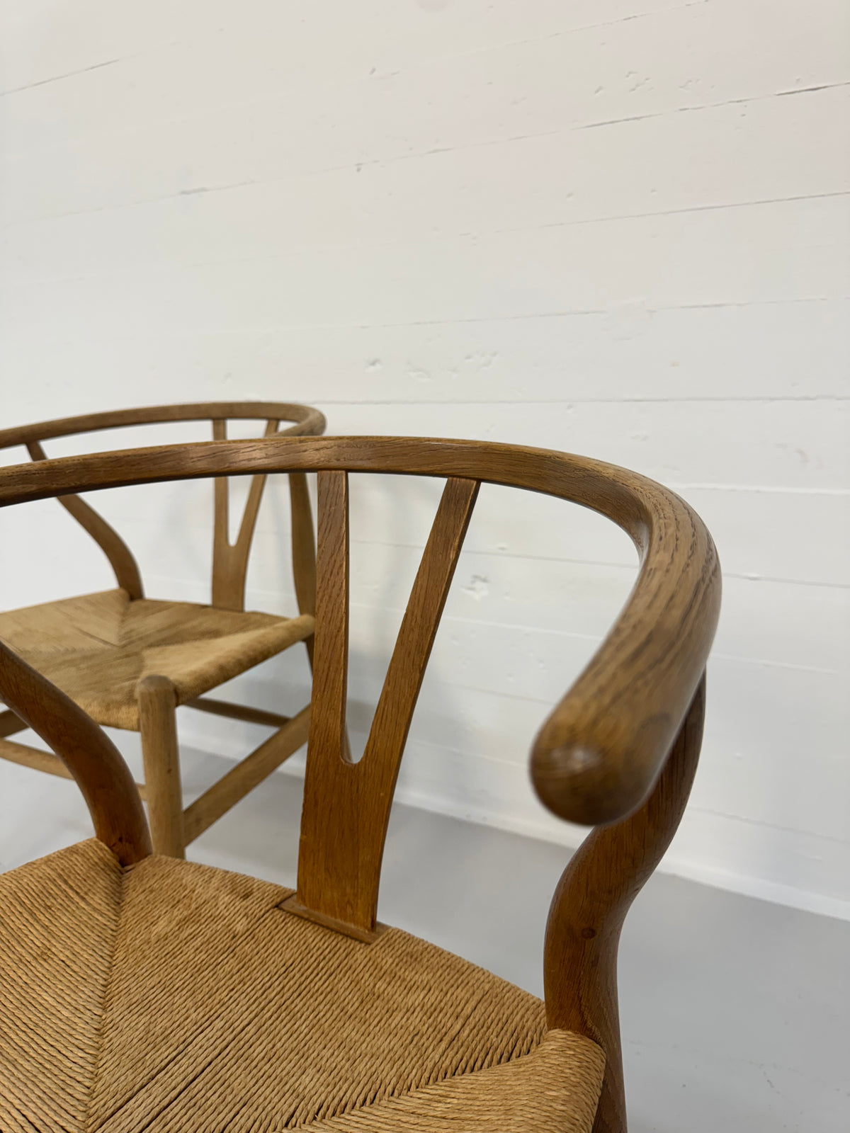 Hans J. Wegner ‘CH-24’ Carl Hansen & Søn.