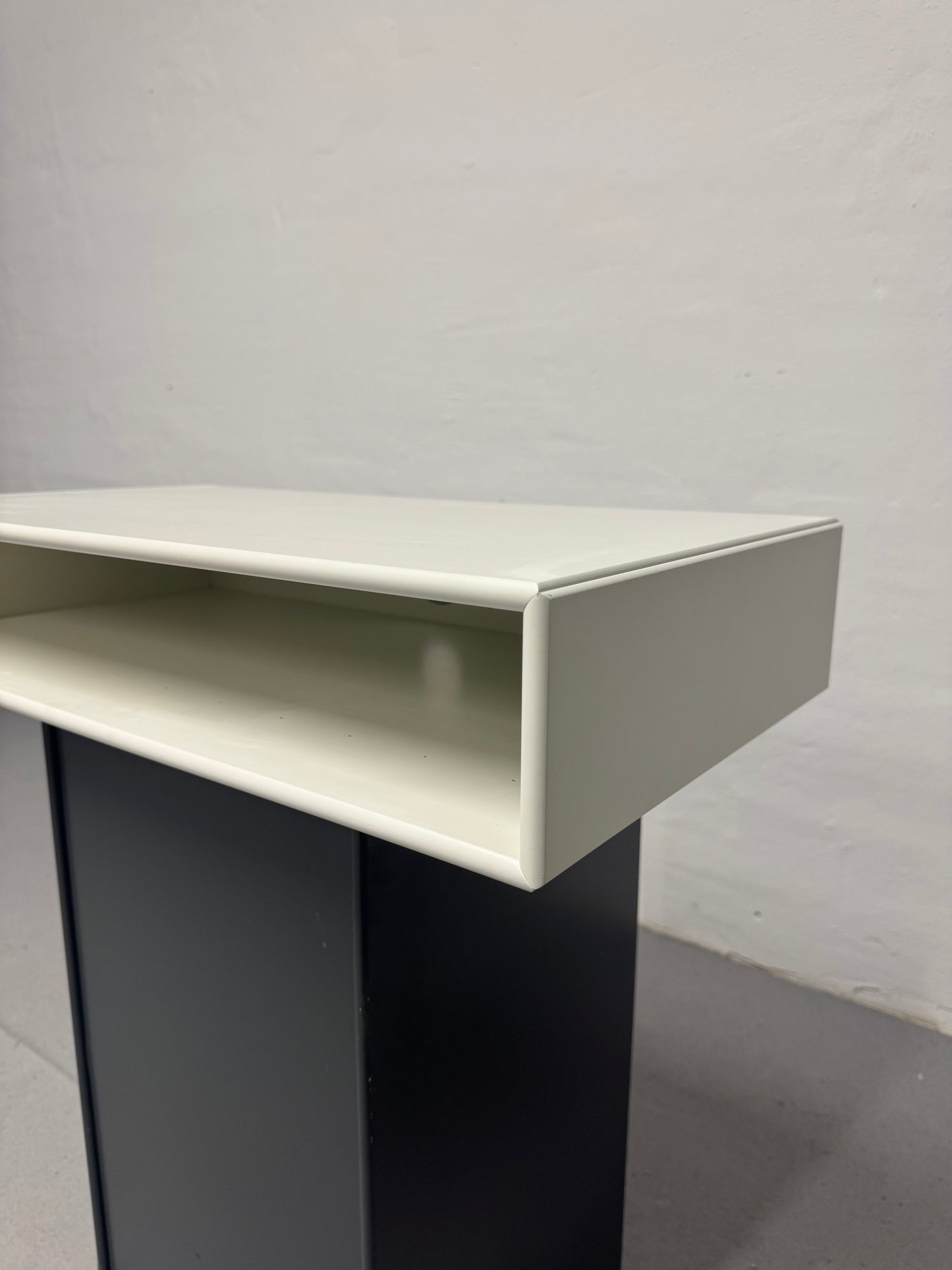 Peter J. Lassen, Montana TV-modul.