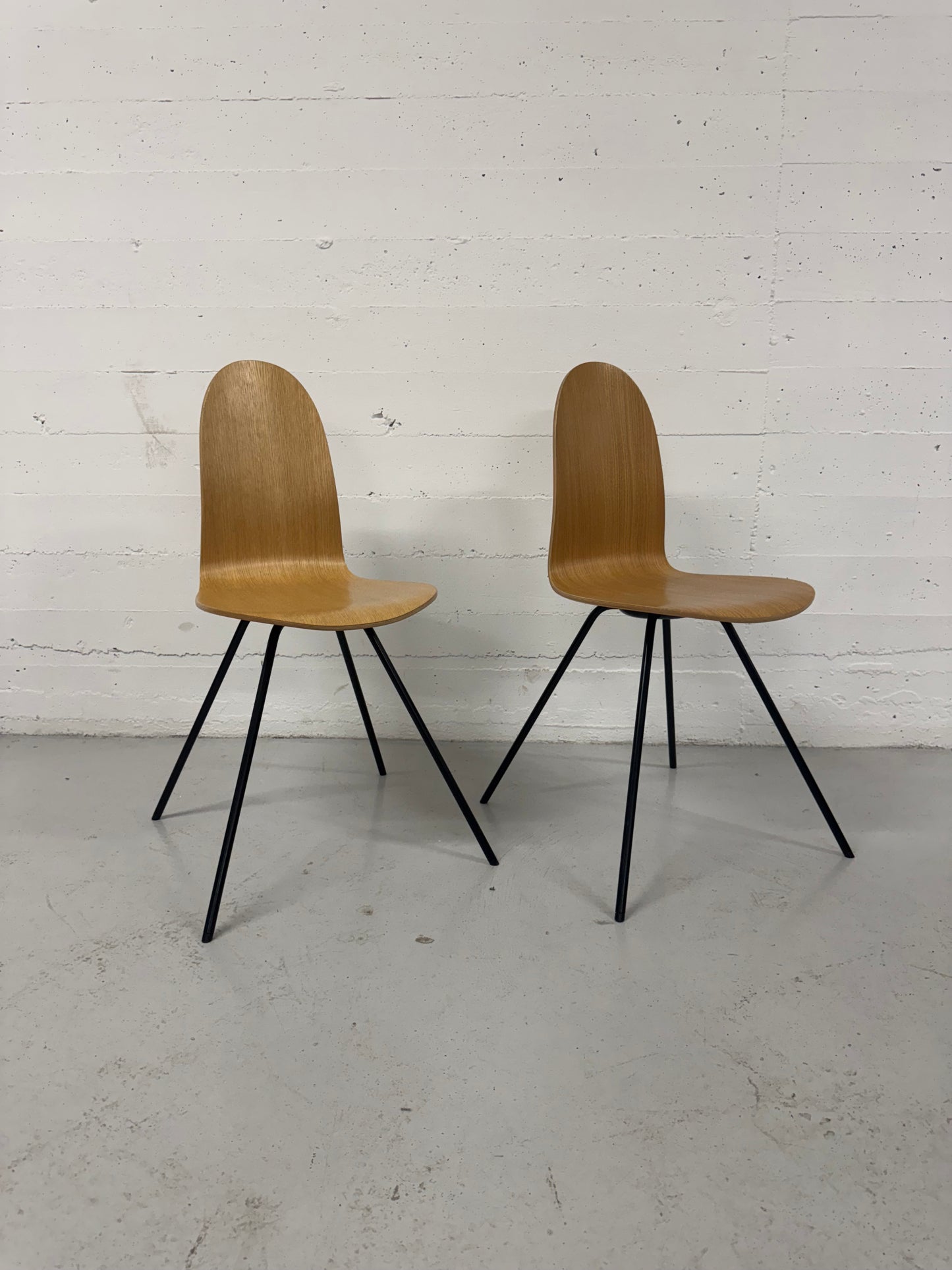 Arne Jacobsen ‘Tungen/3102’ Howe.