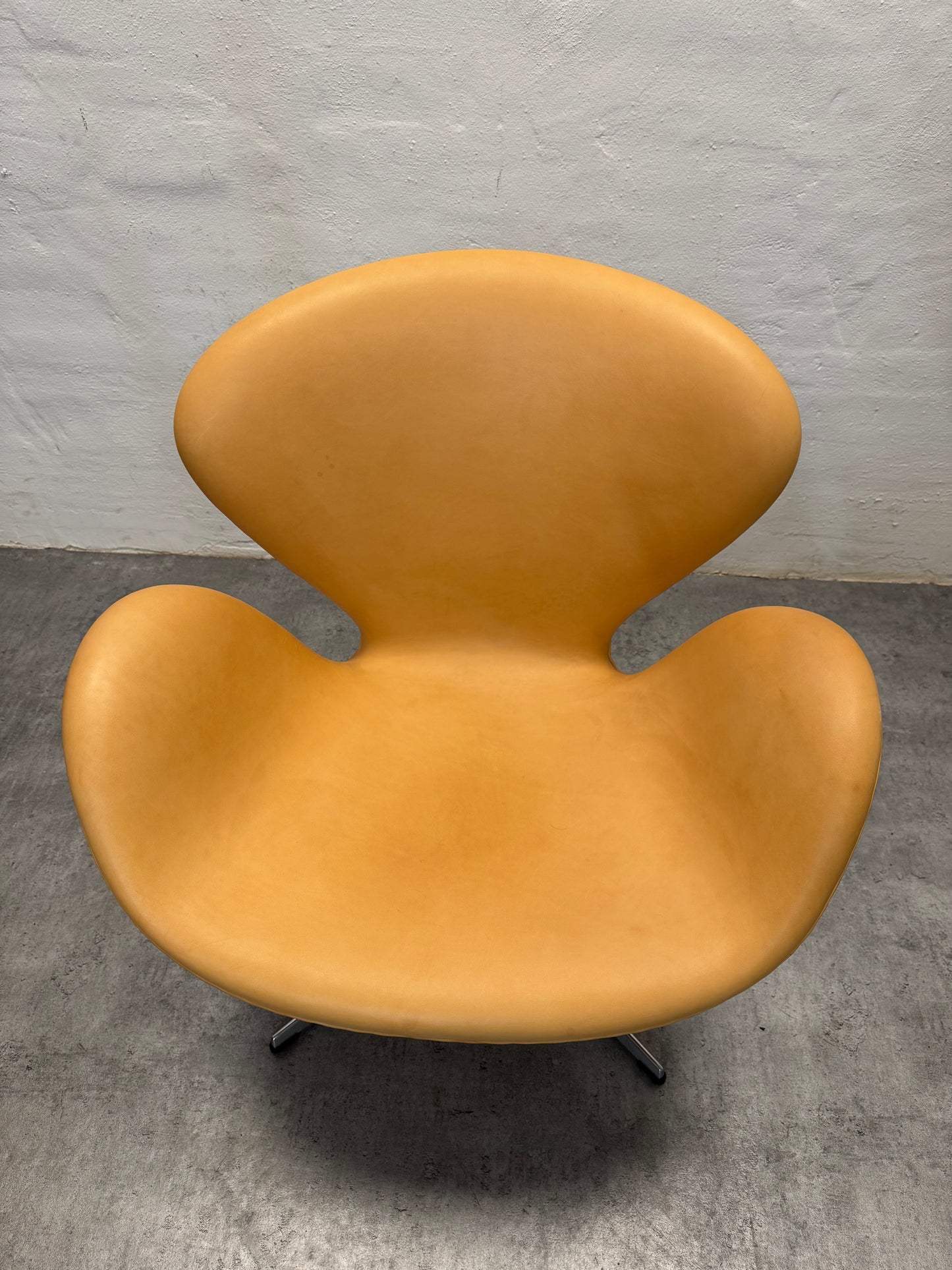 ORIGINAL POLSTRING Arne Jacobsen ‘Svanen’ Fritz Hansen - 2023.