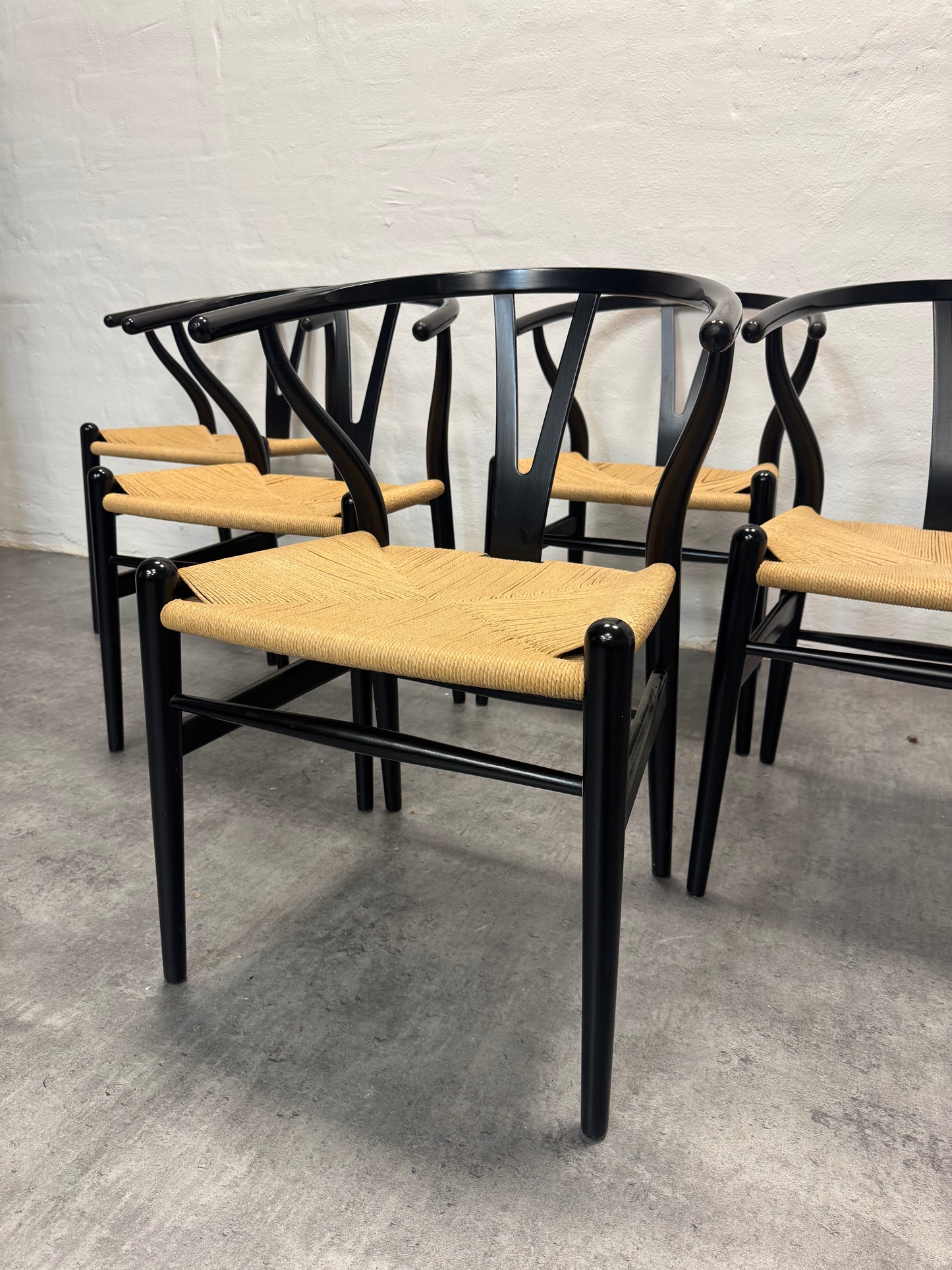 Hans J. Wegner ‘CH24/Y-stolen’ Carl Hansen & Søn.