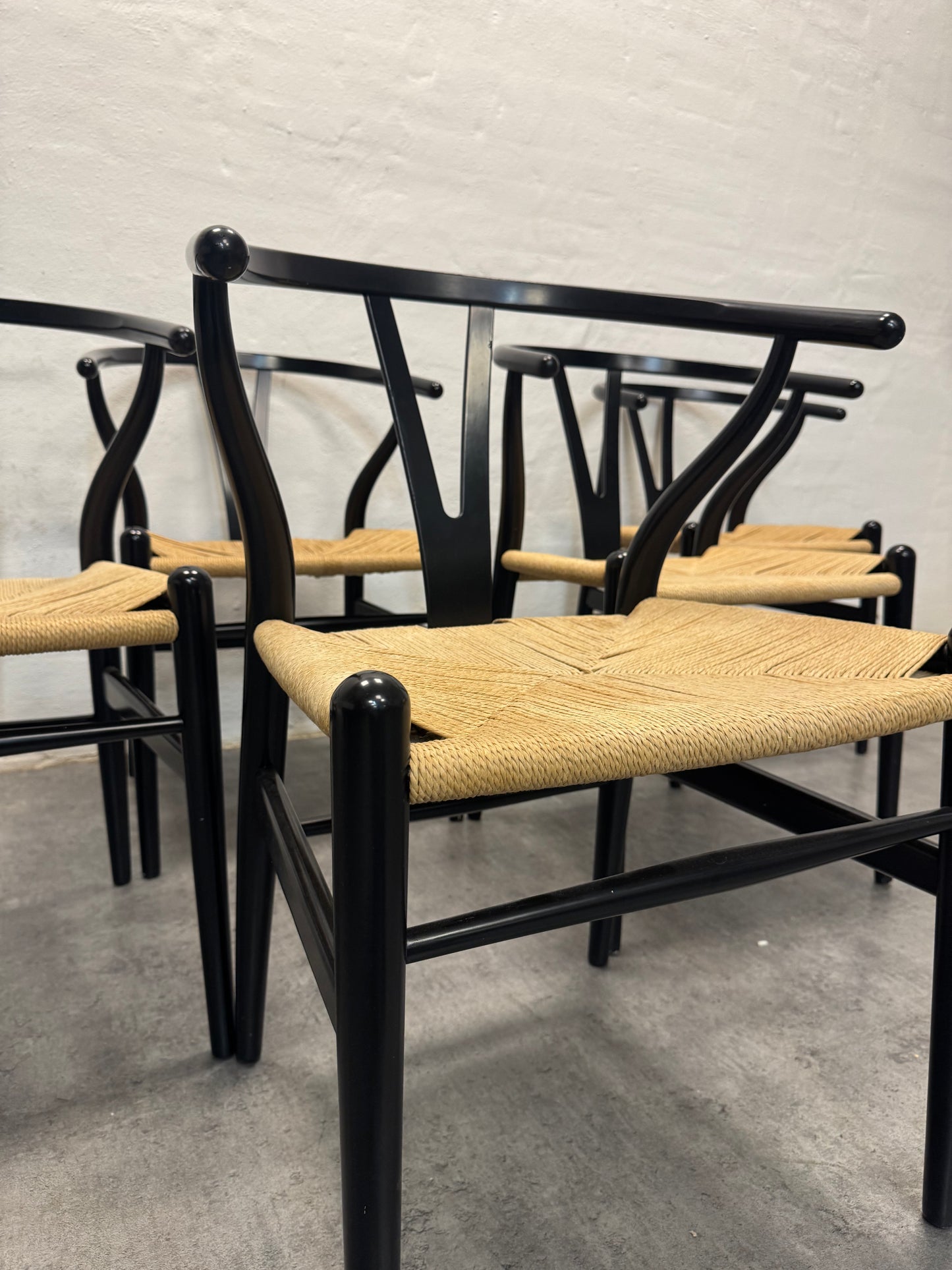 Hans J. Wegner ‘CH-24’ Carl Hansen & Søn.
